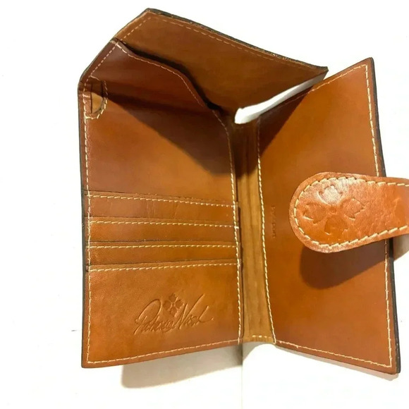 Patricia Nash multi print leather wallet - Picture 5 of 11